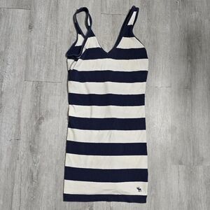 Vintage Y2K Abercrombie & Fitch Navy and White Tank Top Moose Logo Size Medium